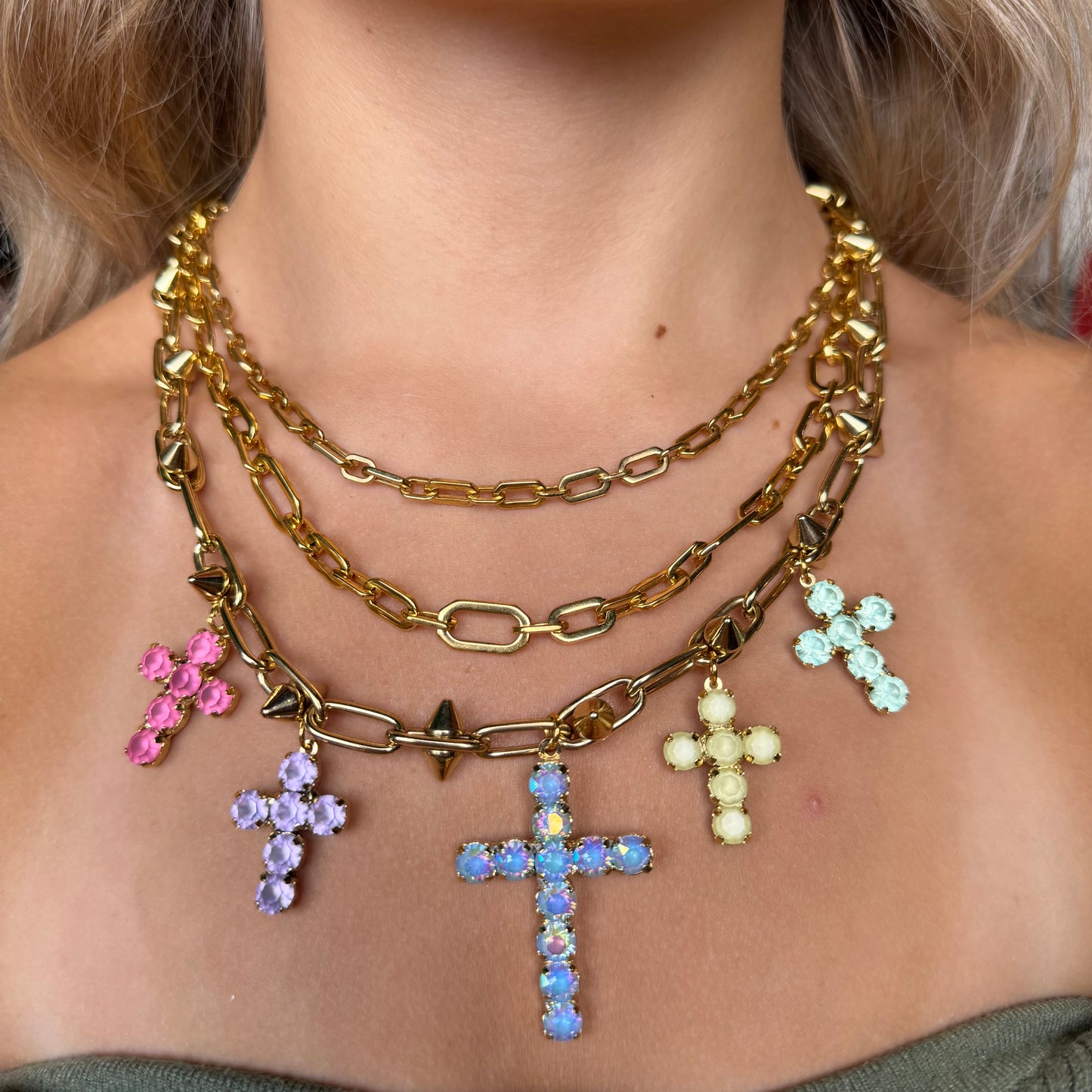 MARY CROSS NECKLACE IN FAIRY DUST