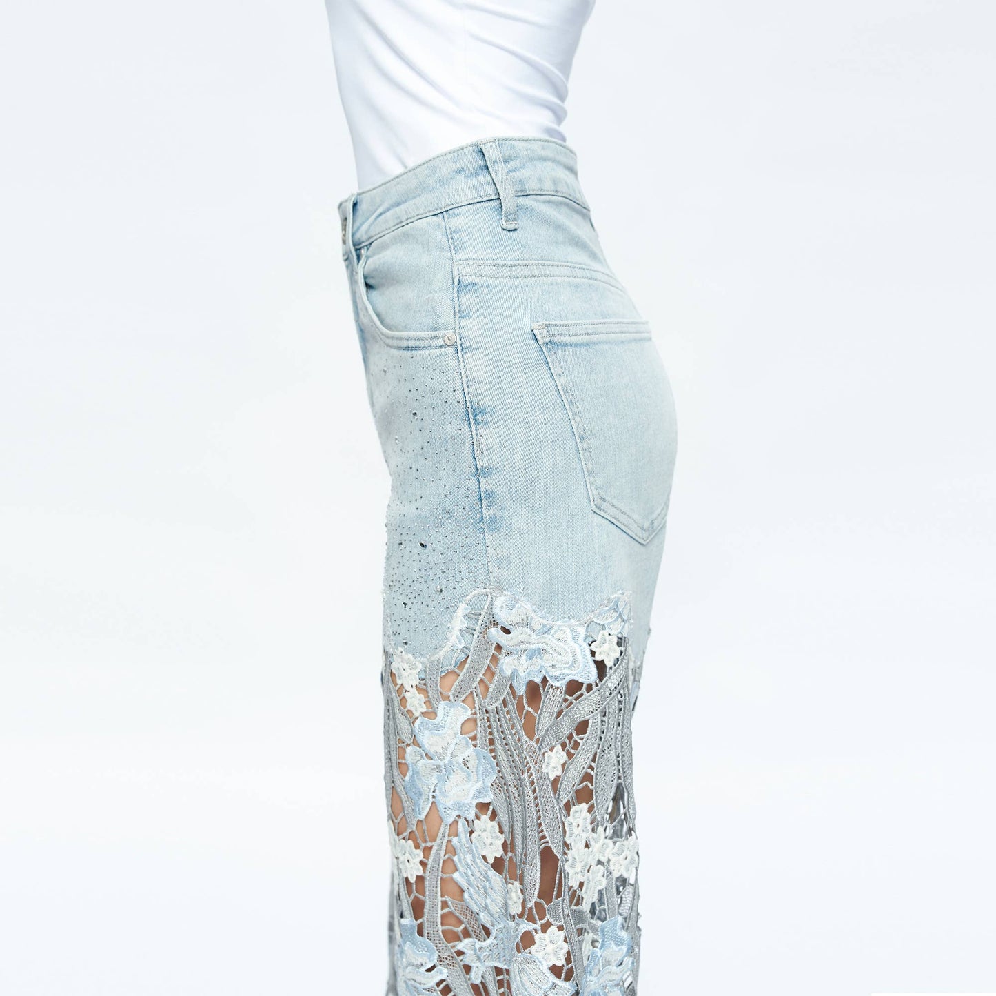 HIGH RISE WIDE LEG JEANS WITH LACE SPLICED