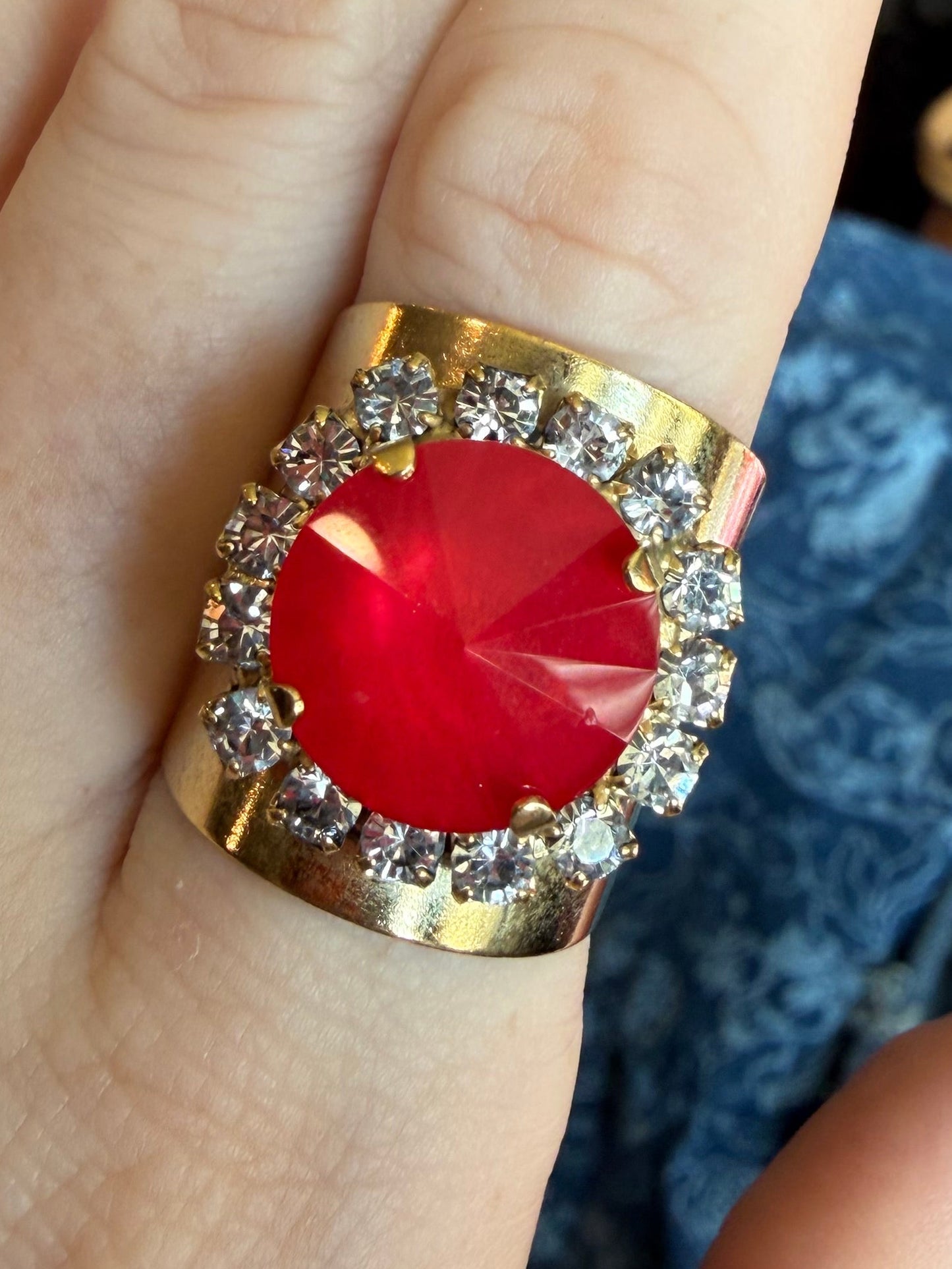 Jacci Ring in Red/ Antique Gold