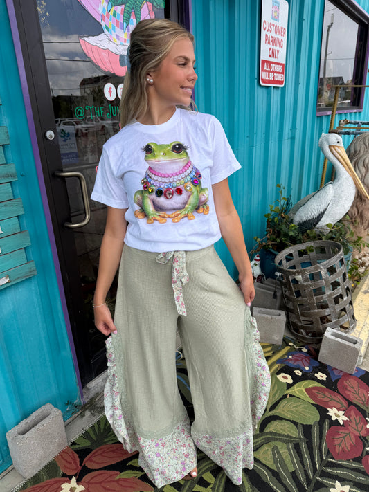 Jeweled Collar Frog T-Shirt