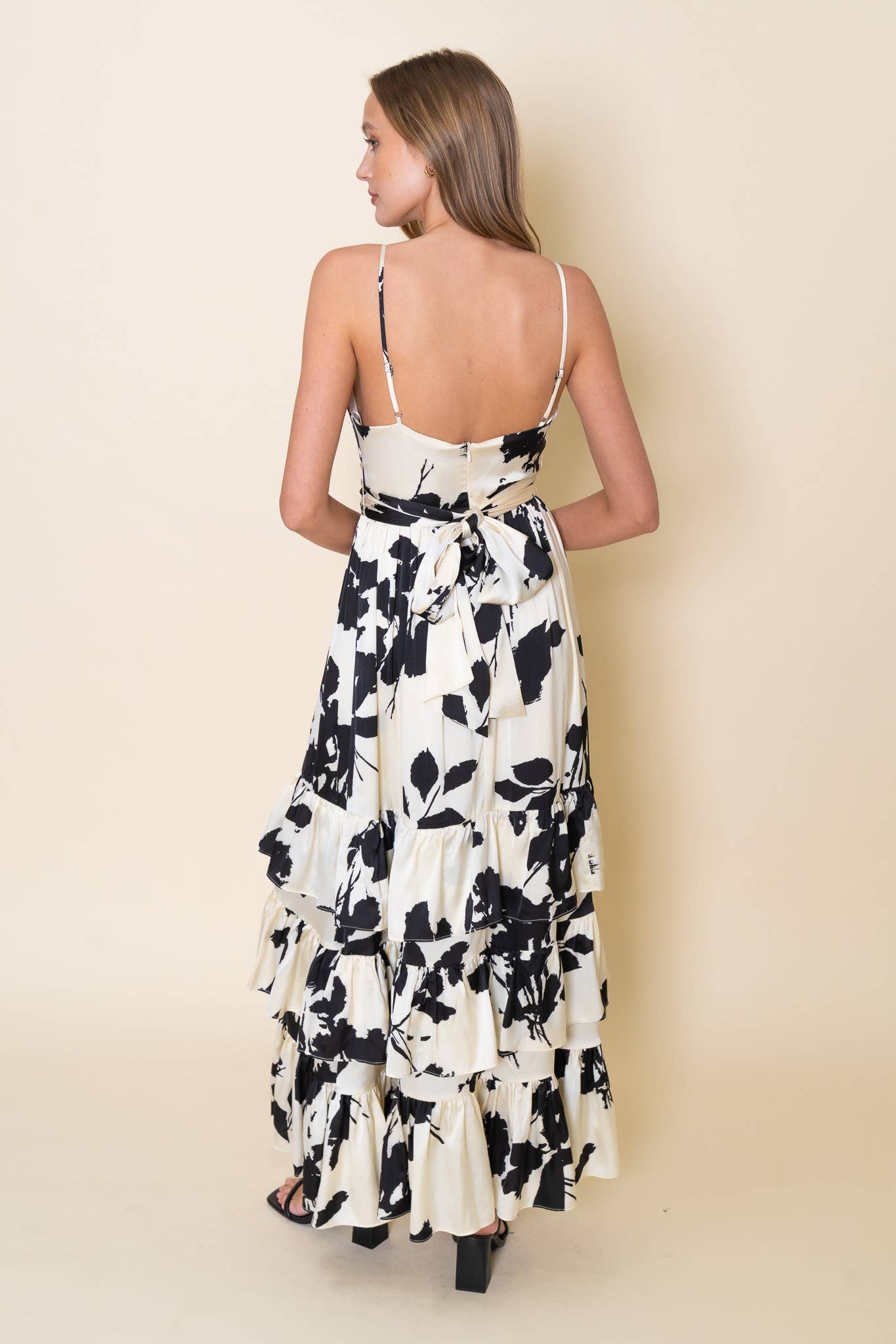 FLORAL V NECK MAXI TIERED RUFFLE DRESS