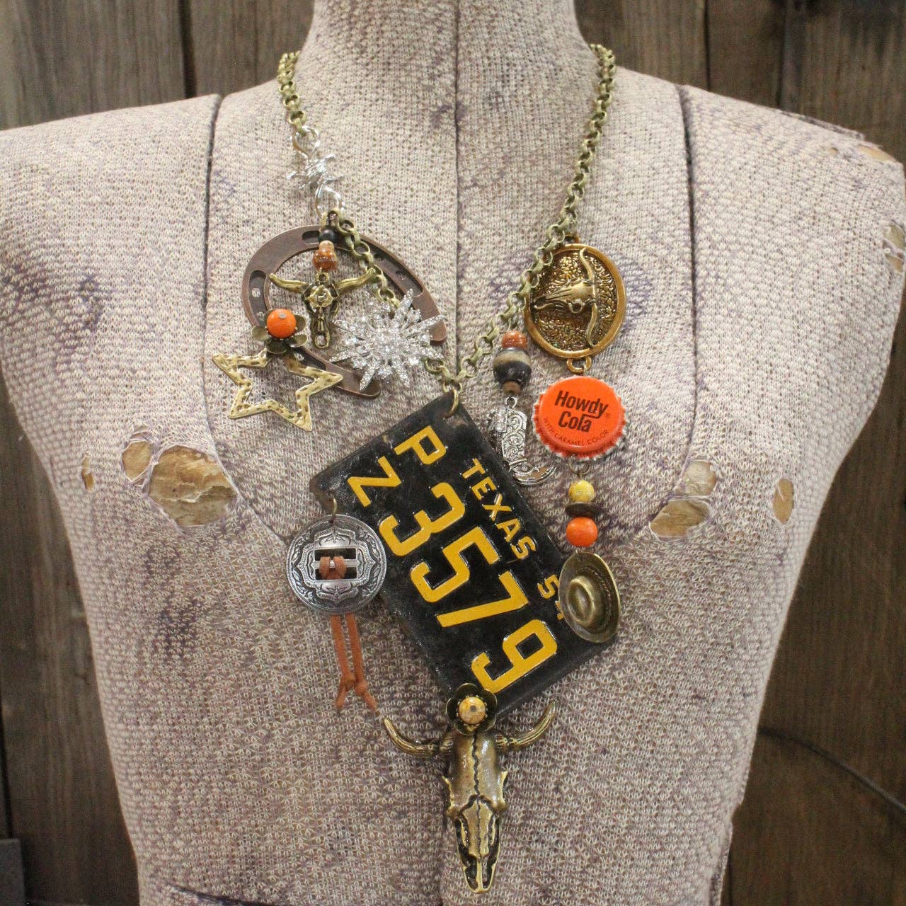 Travel Time In Texas Layered Necklace