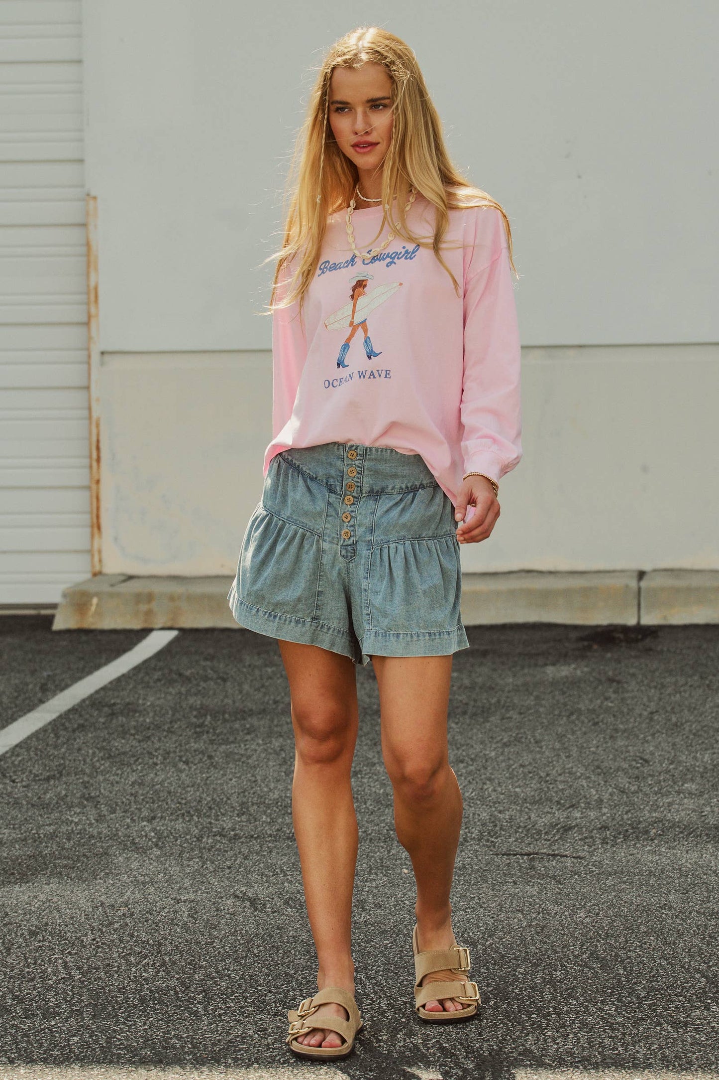 Light Wash Button Fly Gathered Denim Shorts