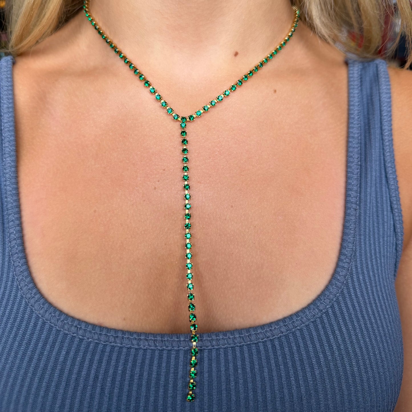 KASSANDRA NECKLACE IN EMERALD