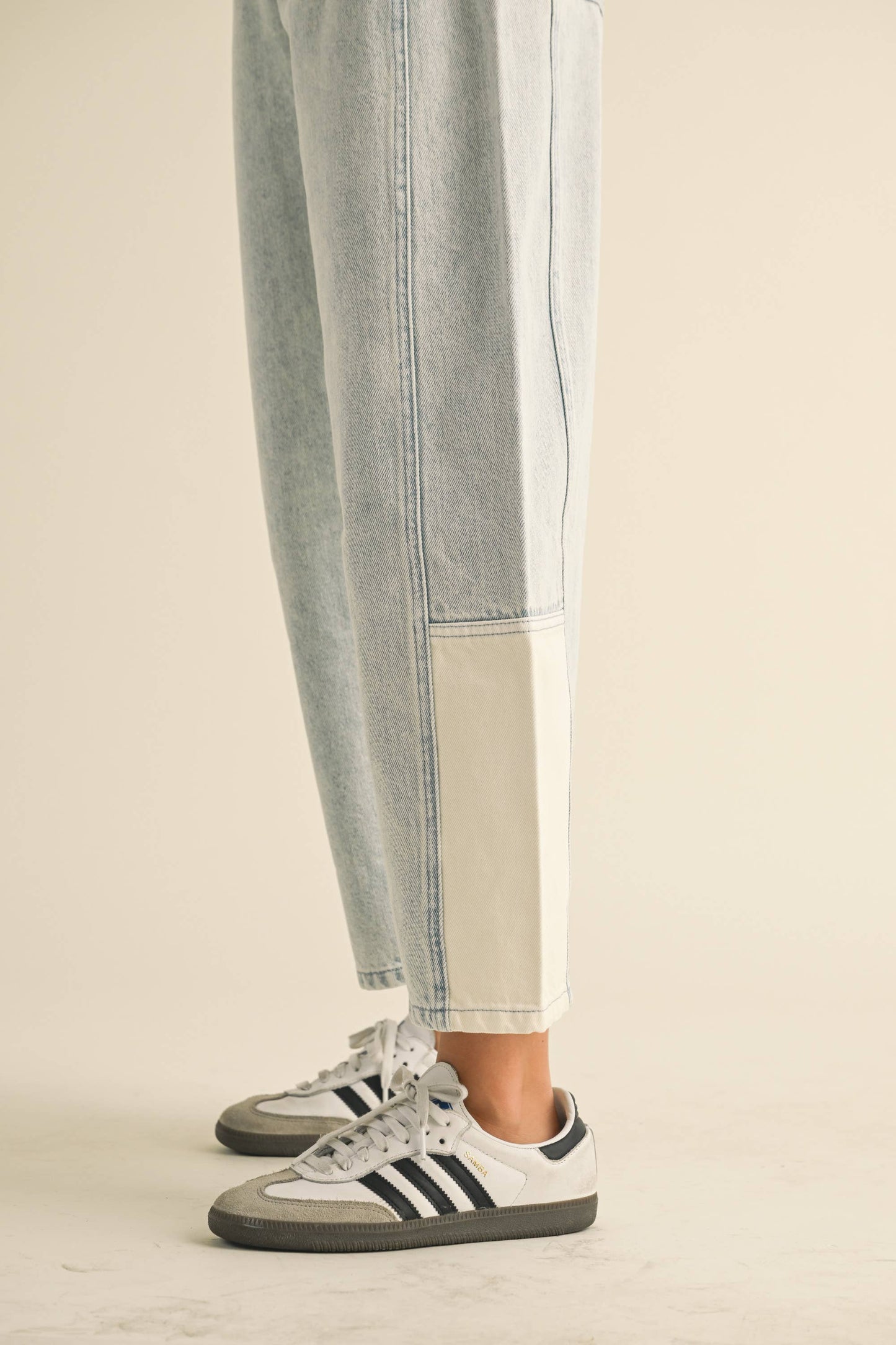 Lightwash Denim Barrel Jeans