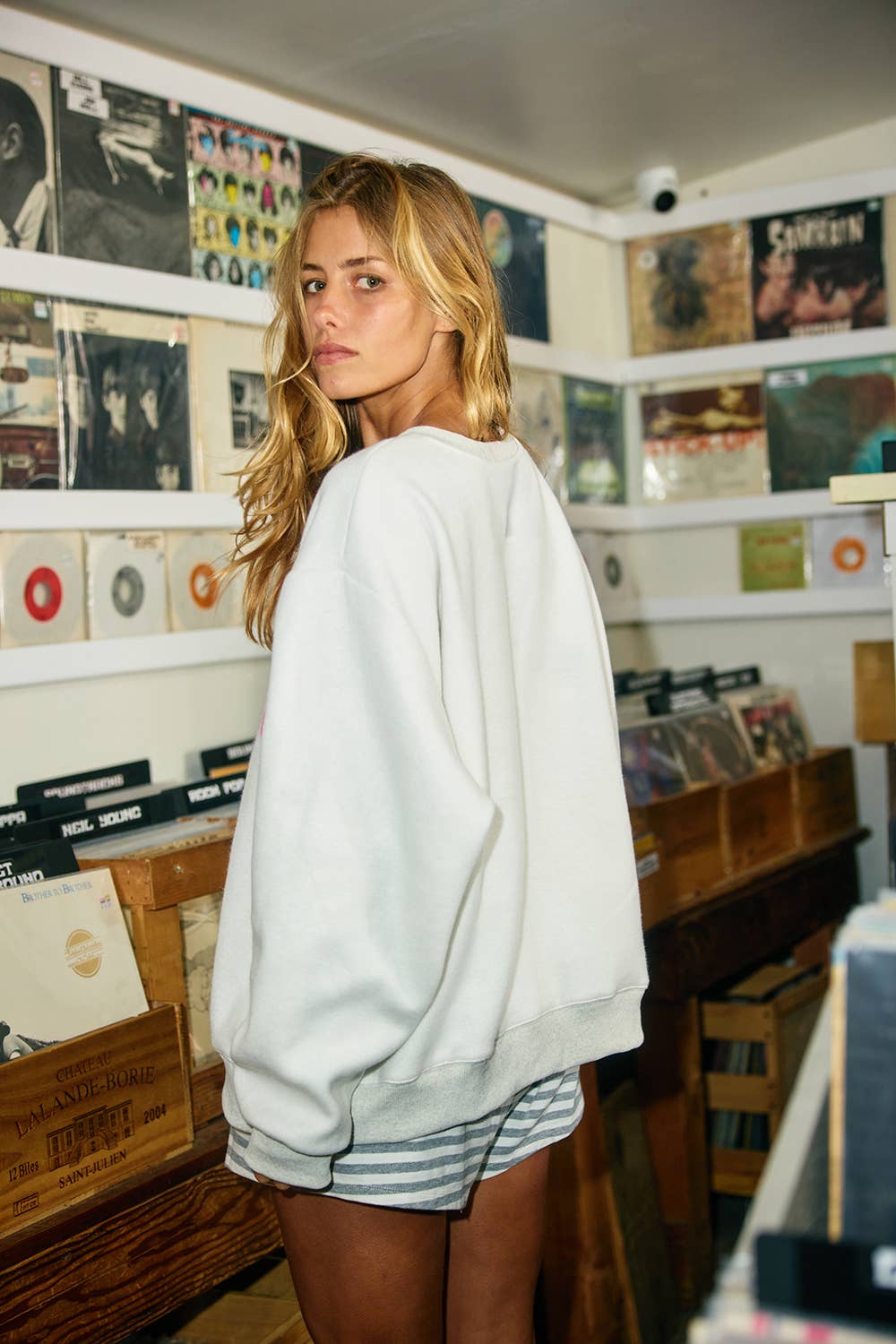 DILLYDALLYIN Reversible Oversized Sweatshirt