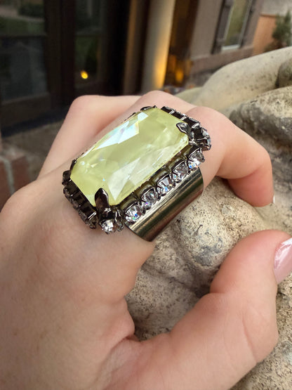 WETSTONE: Soft Yellow Ignite Femme Fatale Ring
