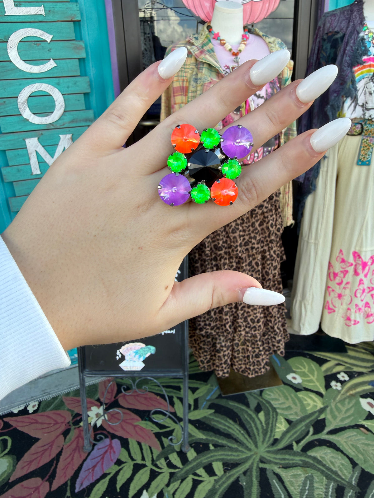 WETSTONE: Treat lily pad Ring
