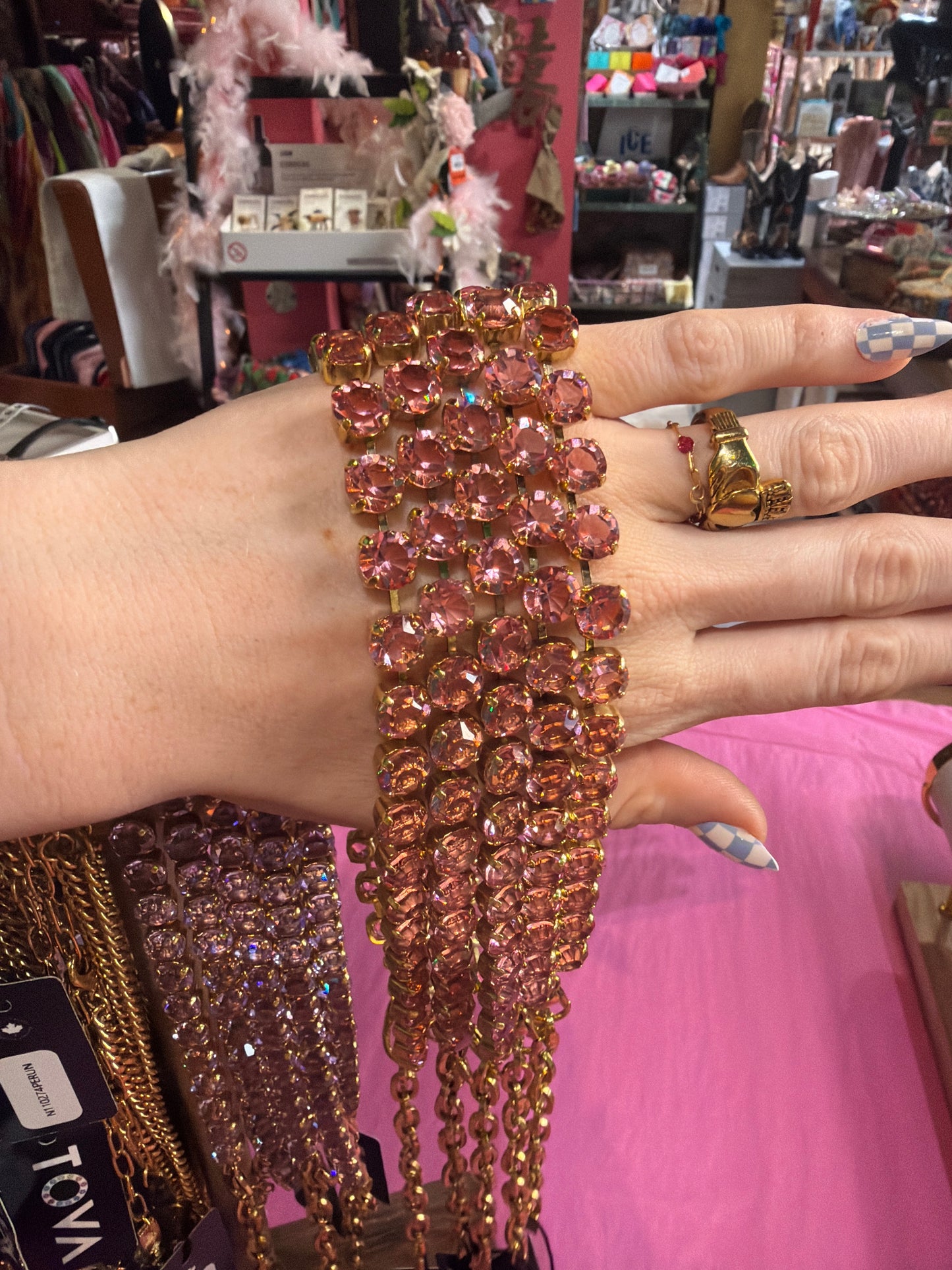 Oakland Necklace in Vintage Rose Unfoiled