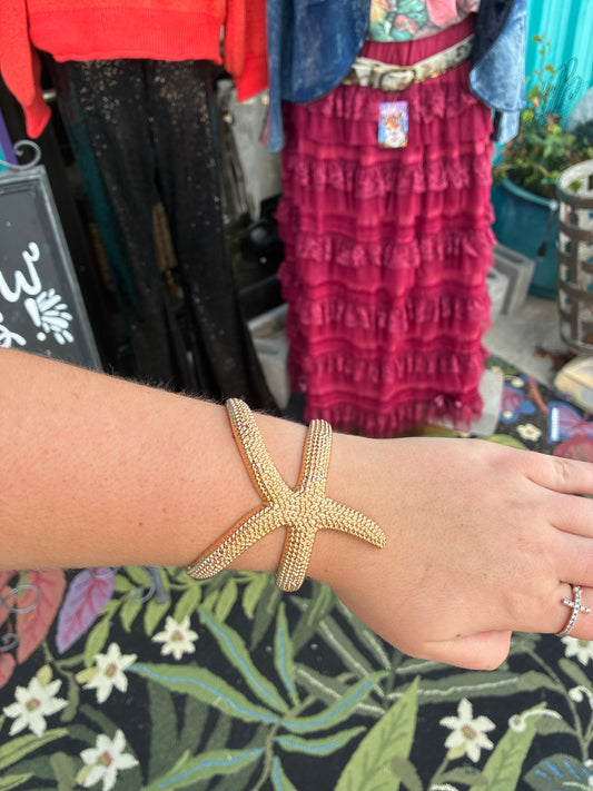 Starfish Hug Cuff
