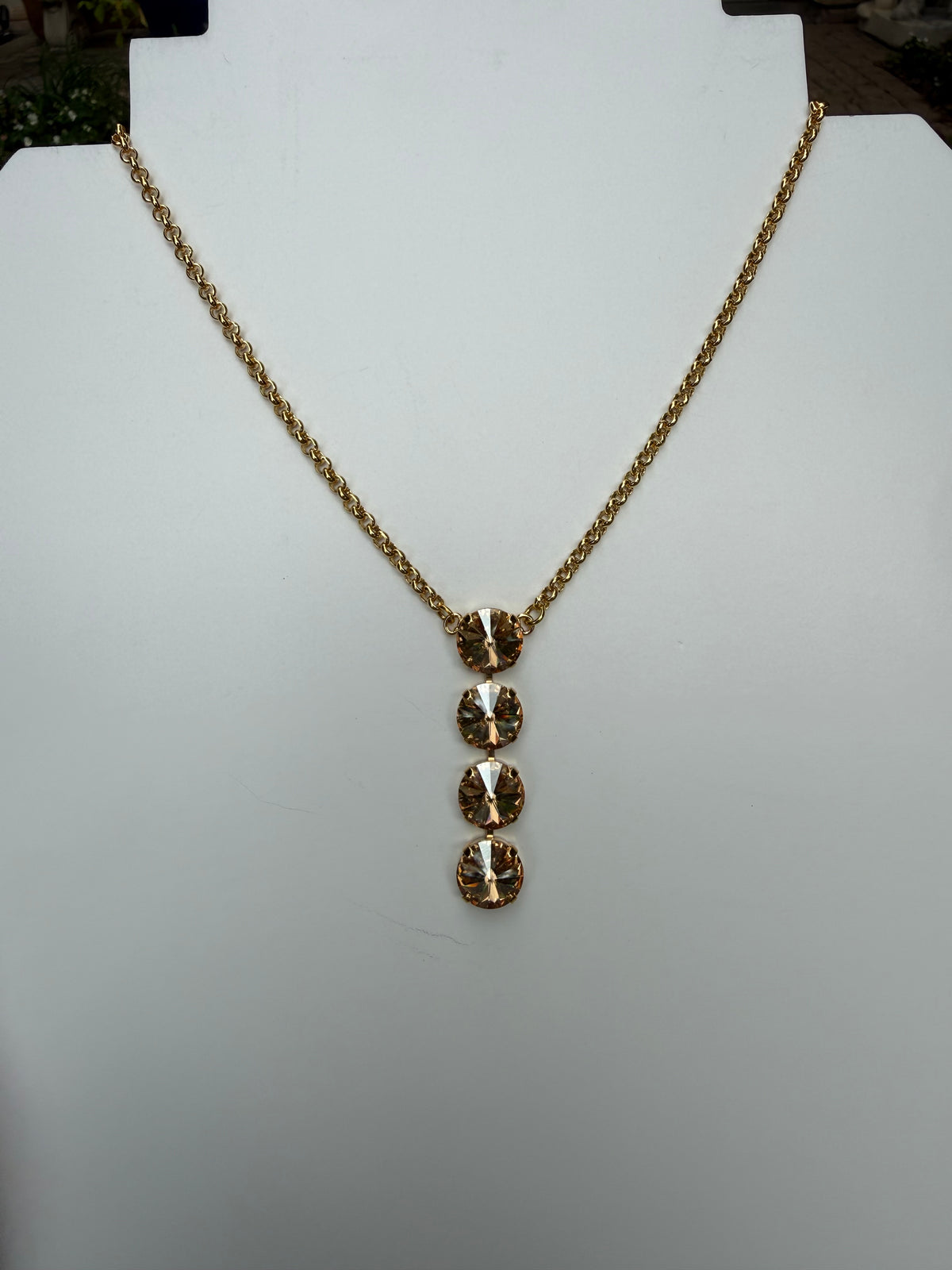 WETSTONE: Silk Sensation Noir Drop Necklace