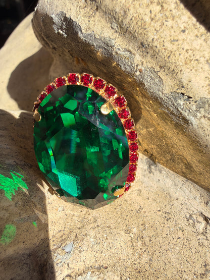 WETSTONE: Emerald w Red Trim on Gold Liz Taylor Ring