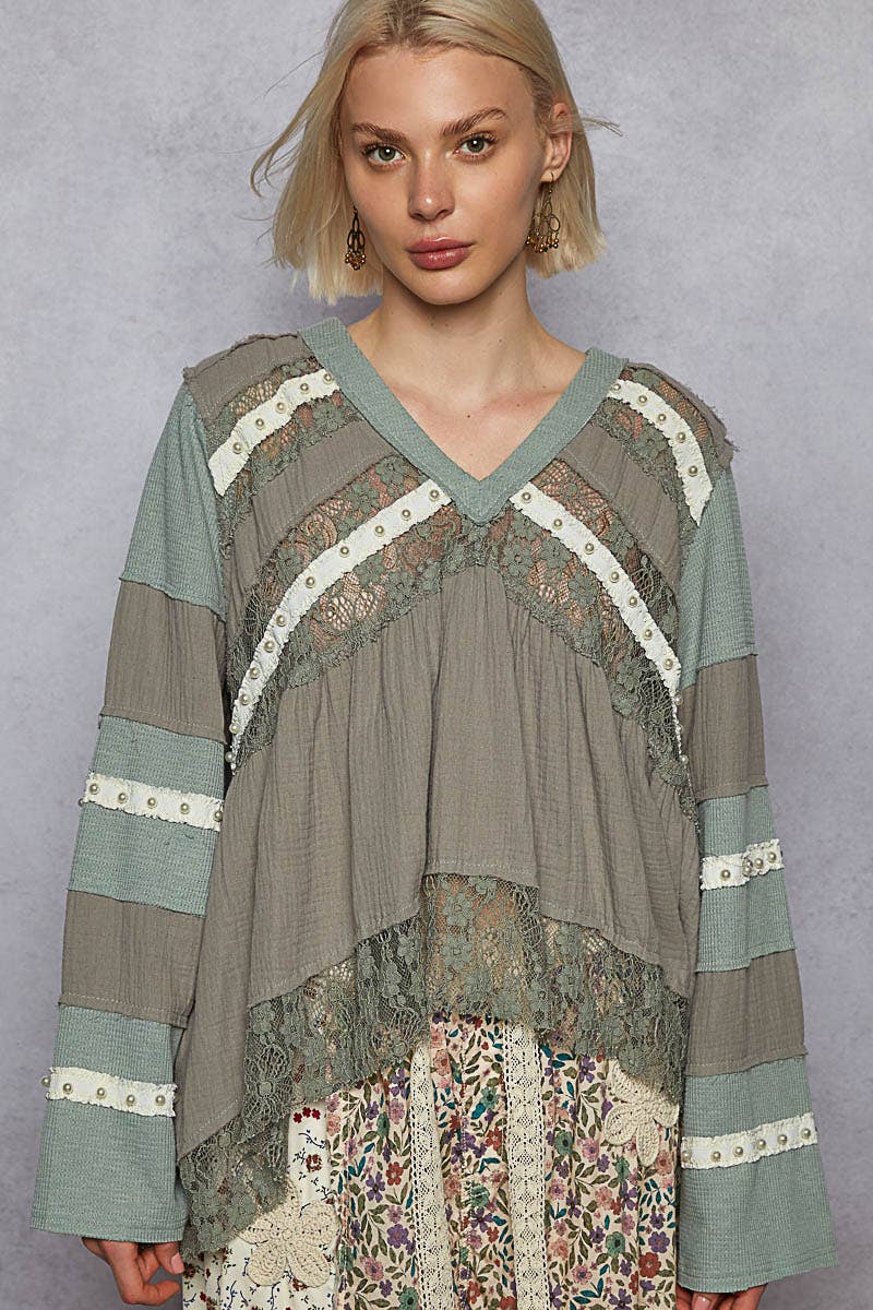 V-neck double gauze lace detail A-line woven top