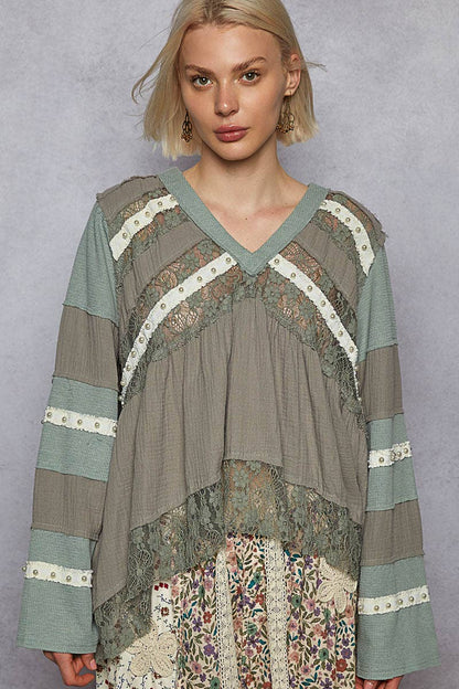 V-neck double gauze lace detail A-line woven top