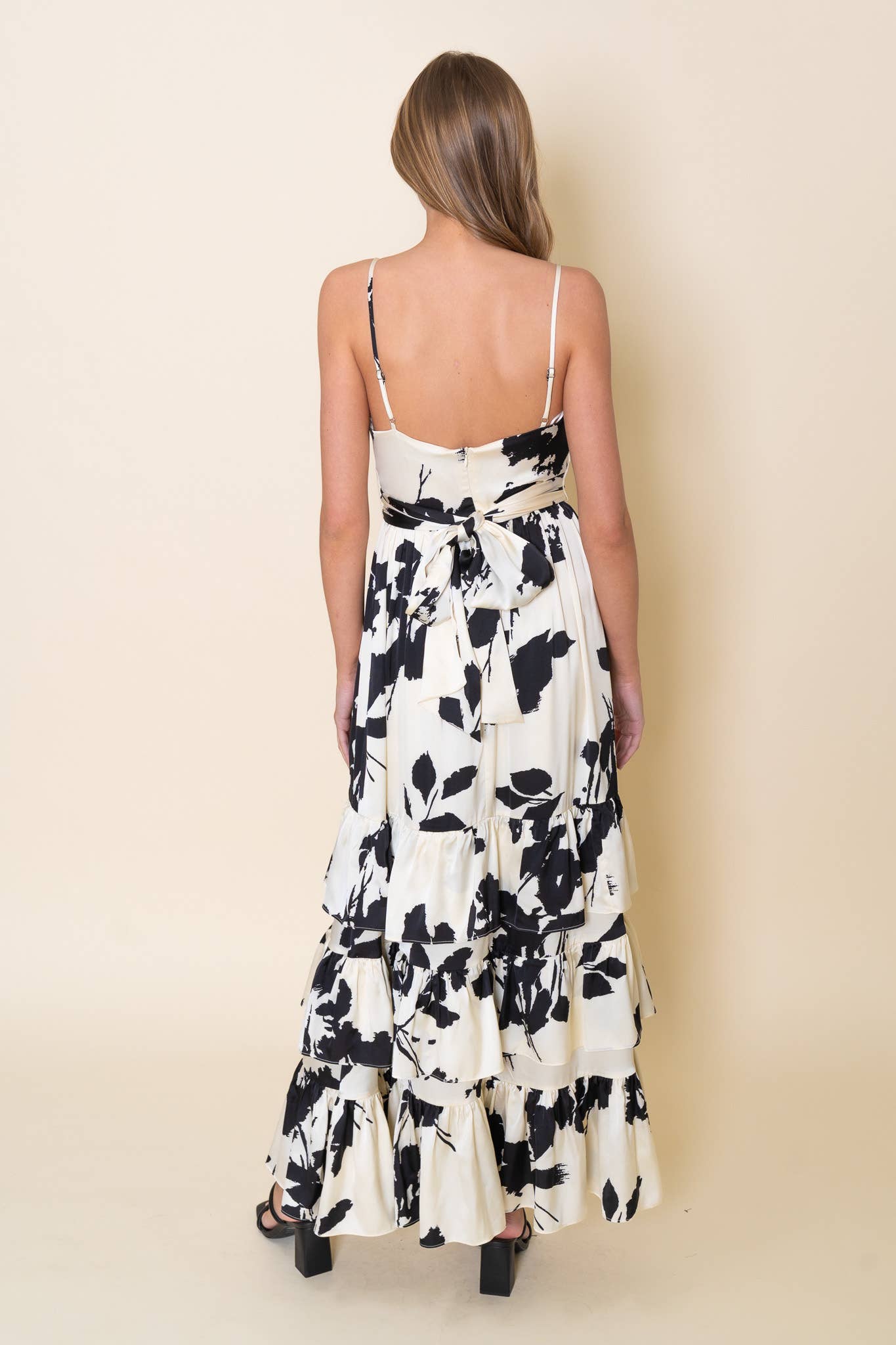 FLORAL V NECK MAXI TIERED RUFFLE DRESS