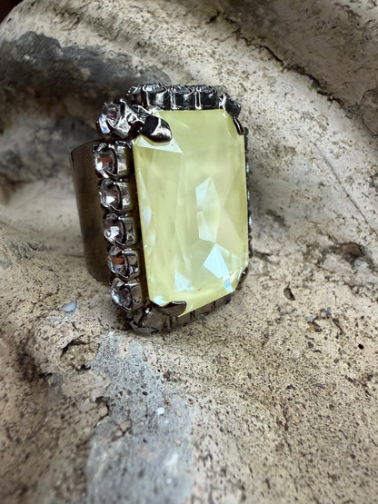 WETSTONE: Soft Yellow Ignite Femme Fatale Ring