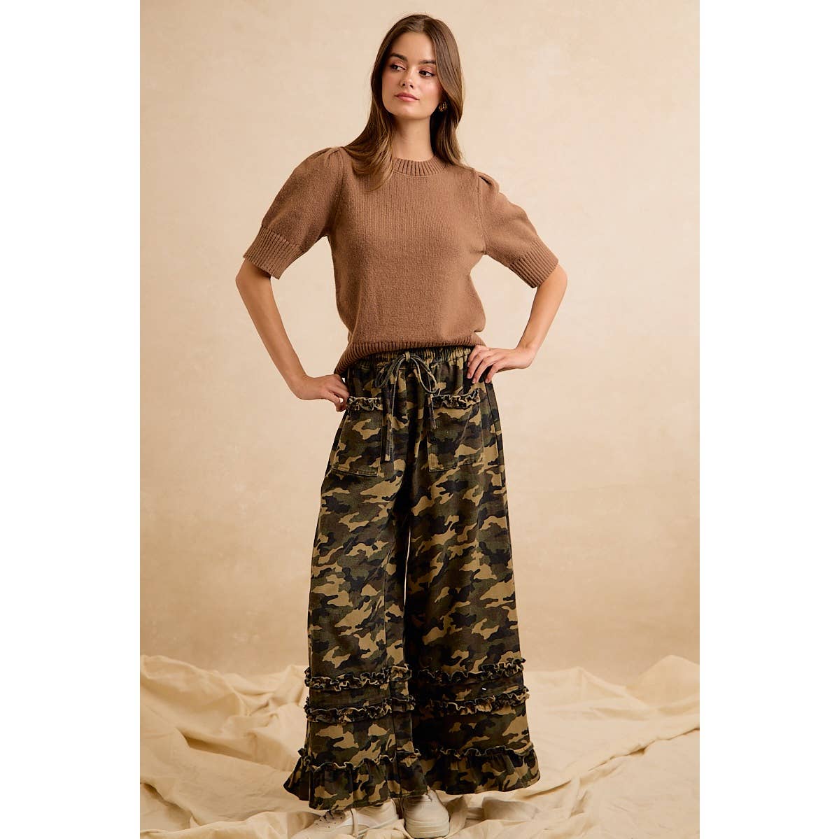 CAMOUFLAGE PRINTED TWILL RUFFLED DETAIL WIDE PANTS