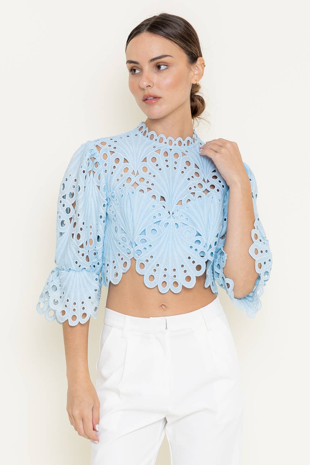 EYELET EMBROIDERY SCALLOP HEM CROP TOP