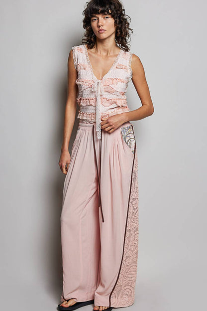 V-neck Sleeveless Cropped Lace Tank Top