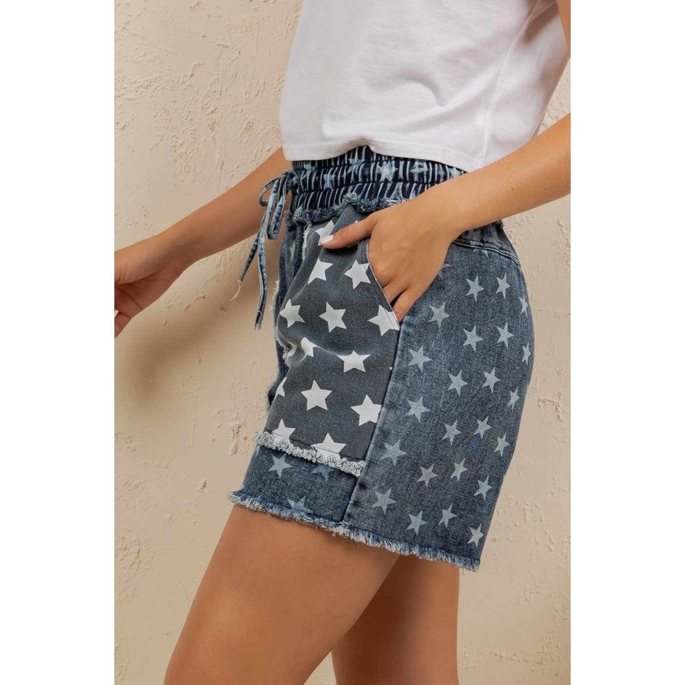 FREEDOM PATCH DENIM SHORTS