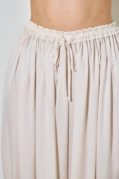 CRINKLED SATIN CAPRI LACE TRIM BLOOMERS