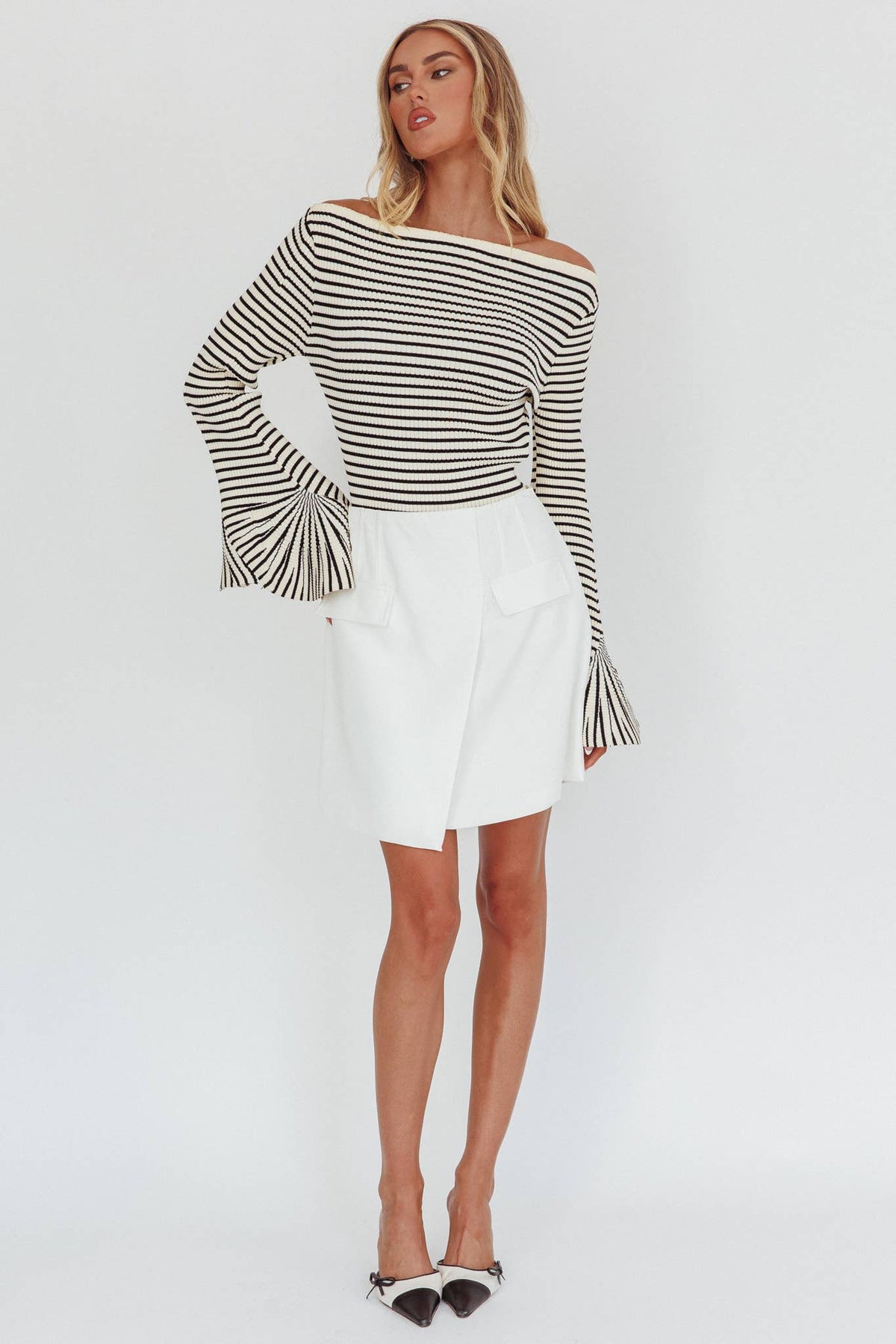 LONG SLEEVE STRIPED SWEATER