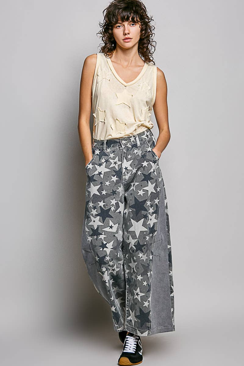 V-neck Sleeveless Front Star Patches Solid Basic Top