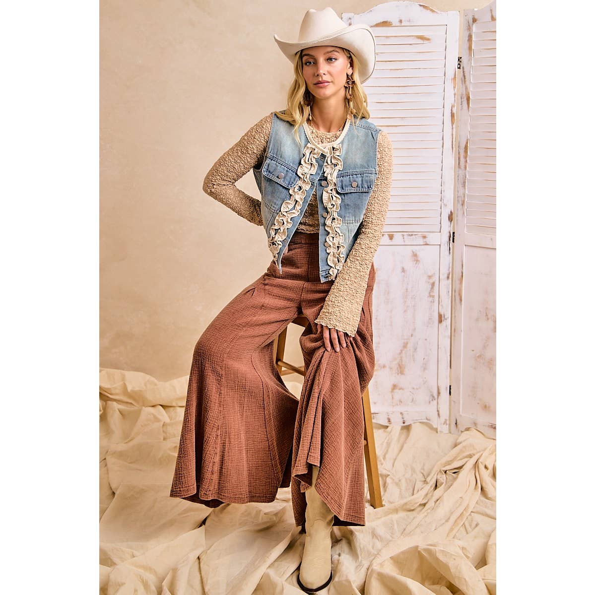 WOMEN WASHED DENIM RUFFLE LAYERING VEST