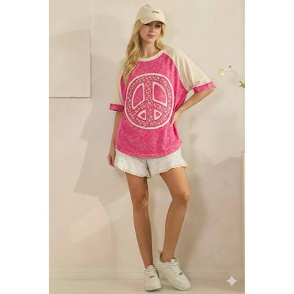 PEACE SIGN PATCH TEE