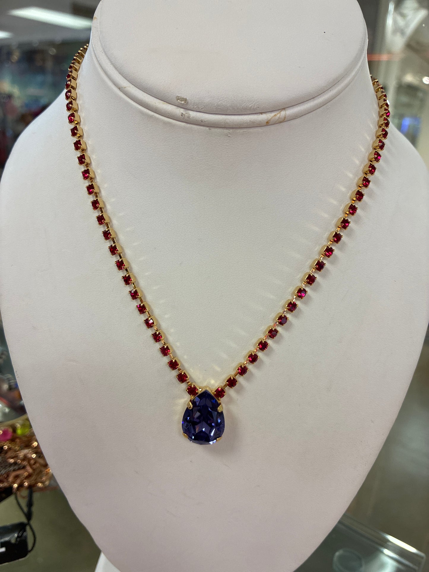 Milli Midnight Necklace