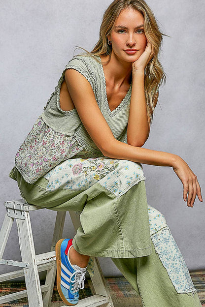 V-neck Floral Ruffle Sleeveless Top