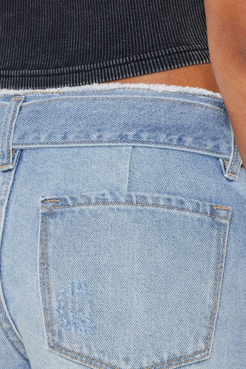 Light Wash Denim Shorts w Belt