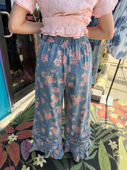 WASHED FLORAL DENIM WITH RUFFLE ELASTIC WIDE PANTS