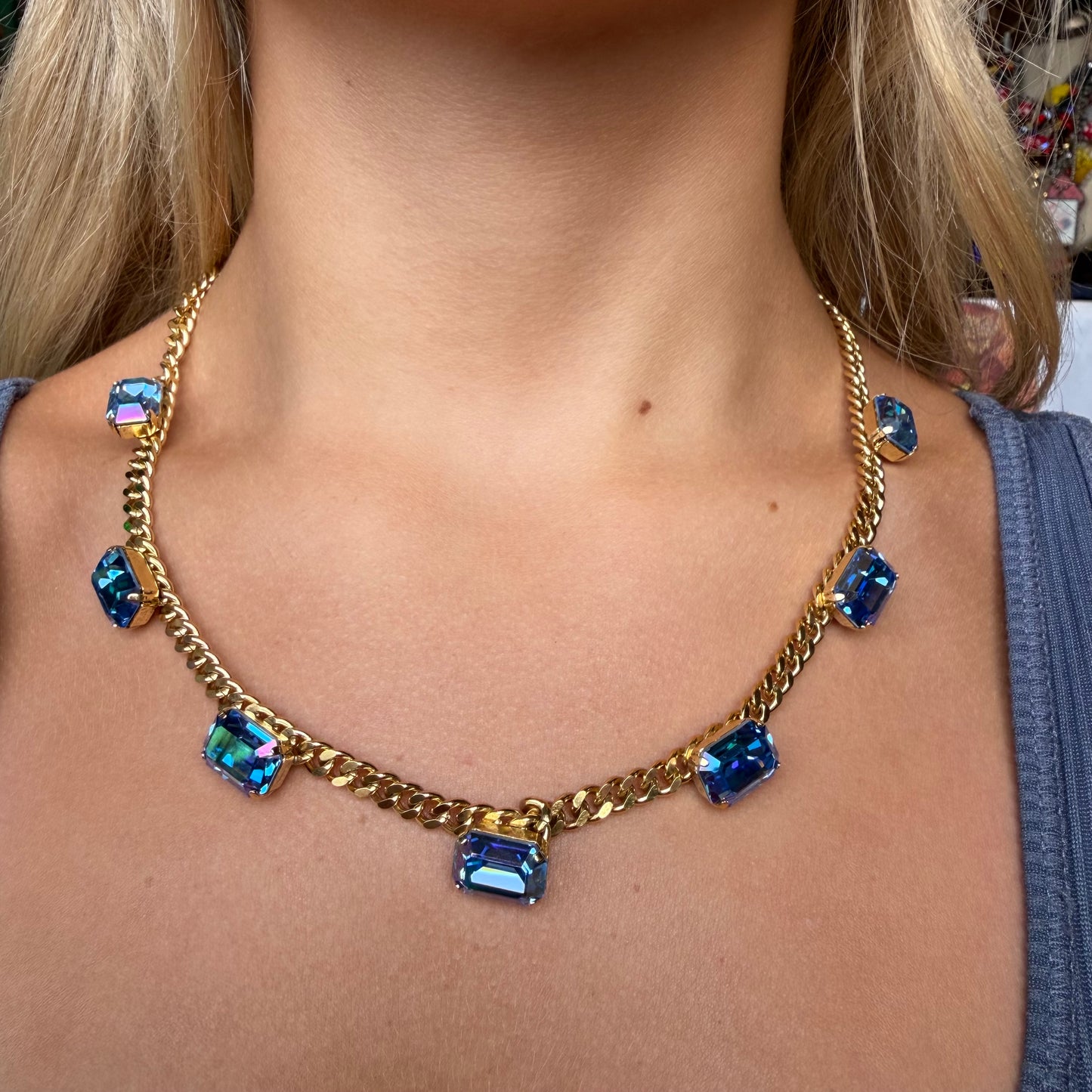 ALICE NECKLACE IN ICE BLUE GLIMMER