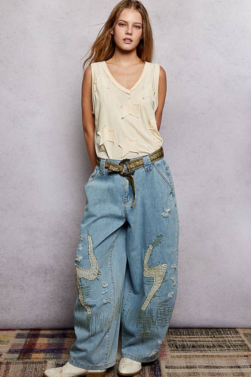 V-neck Sleeveless Front Star Patches Solid Basic Top