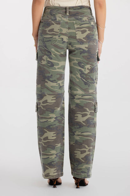 MID RISE CAMO CARGO JEANS PANTS