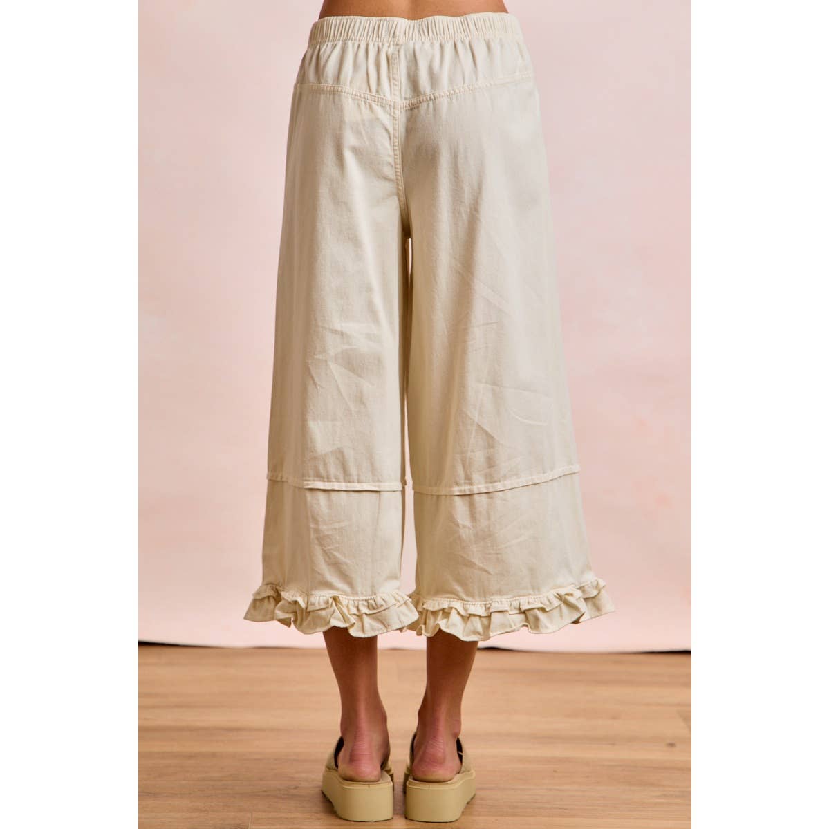 MID RISE RUFFLED HEM BLOOMER JEANS