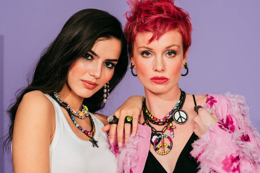 Layered Star Smutt Necklace in Candy Crush