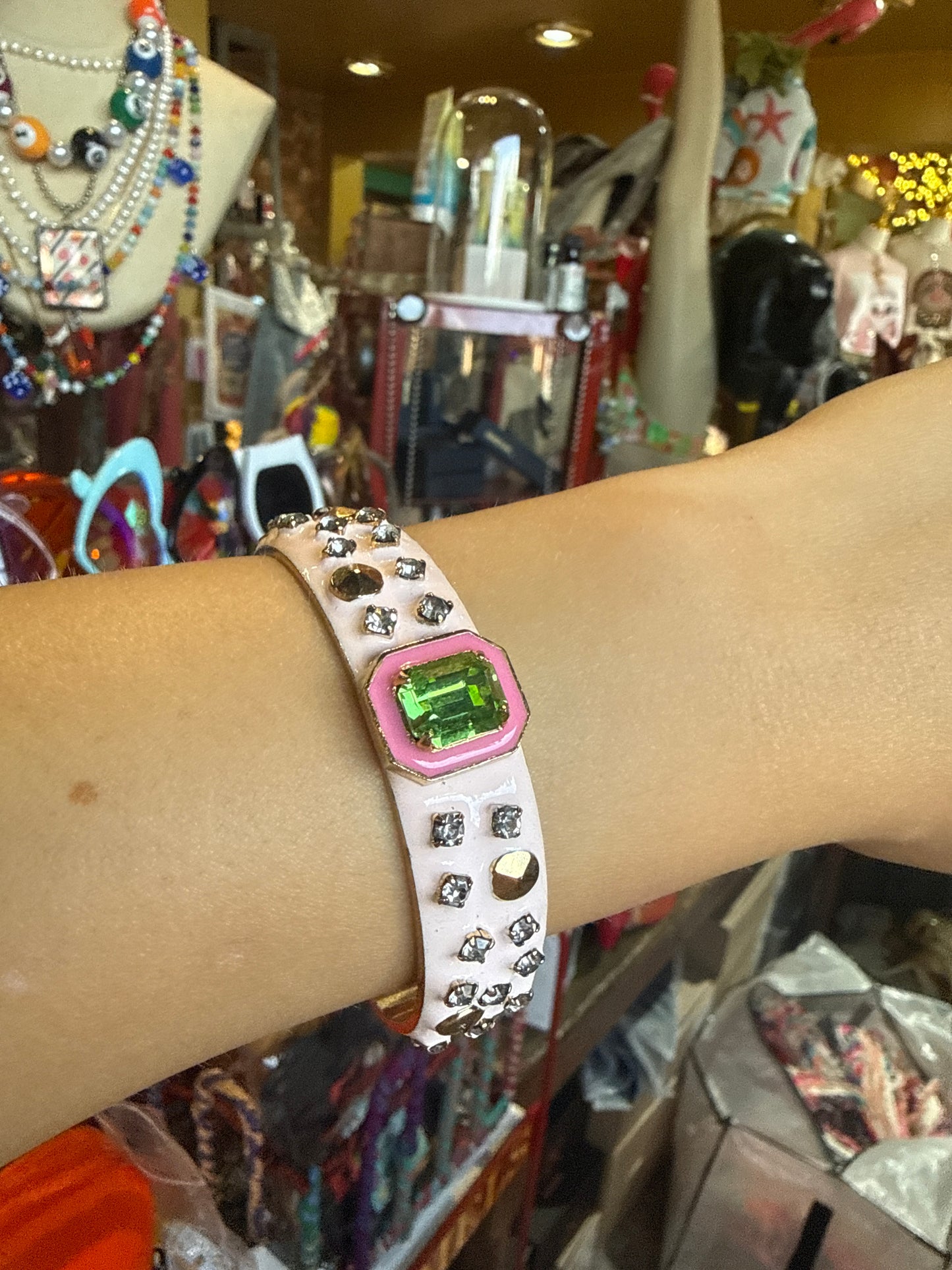 Nimpink Dakota Cuff