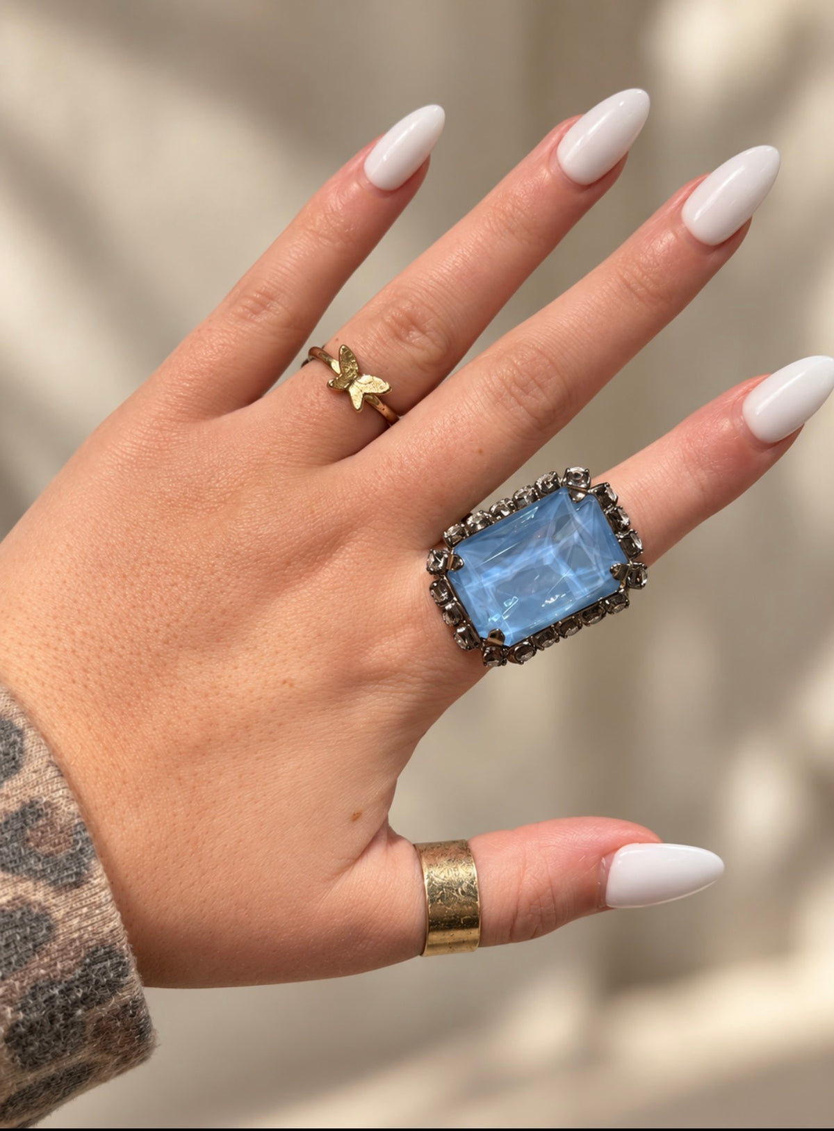 WETSTONE: Femme Fatale stone blue  Swarovski ring with Swarovski clear trim
