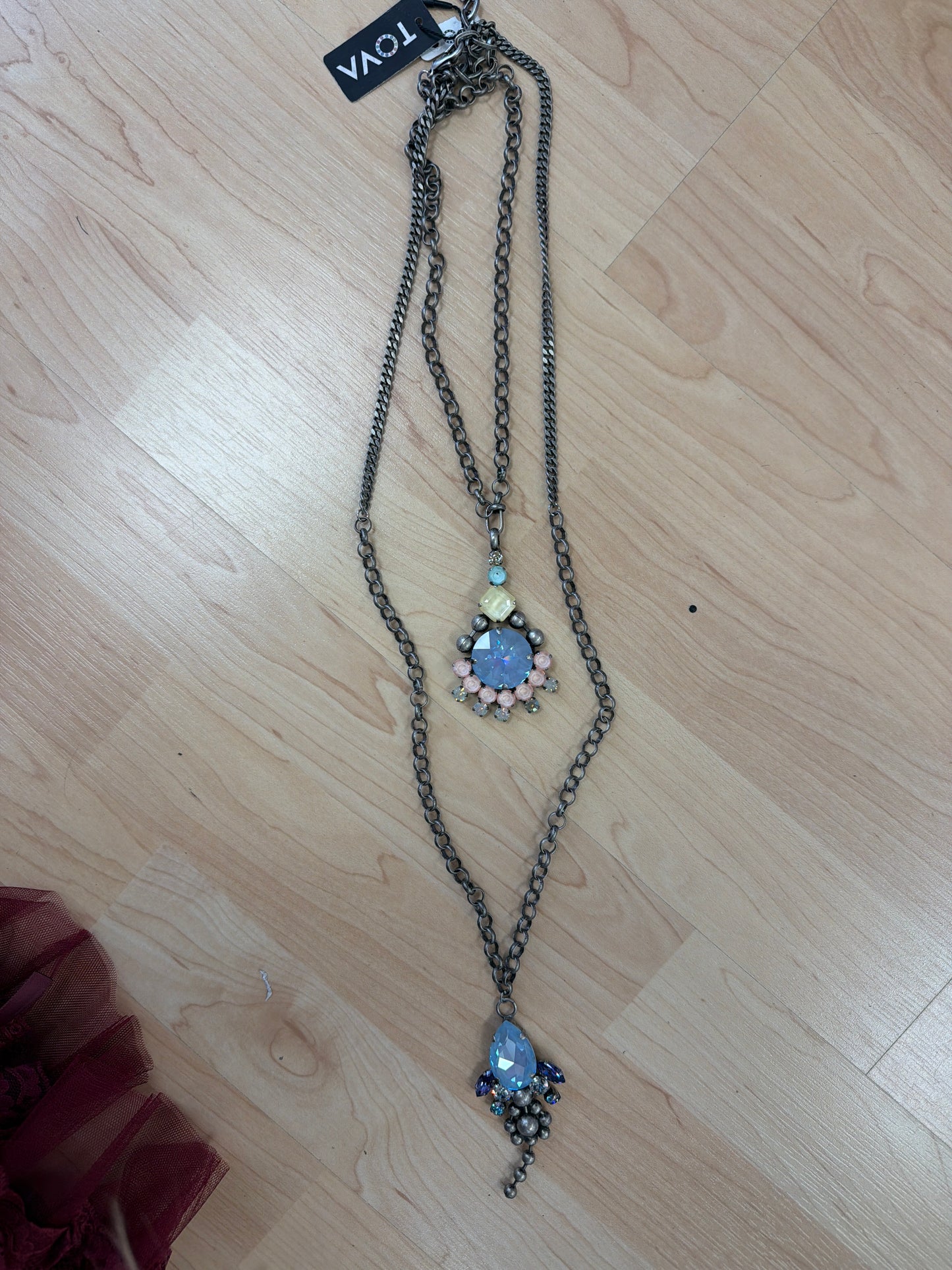 Set of two long necklaces