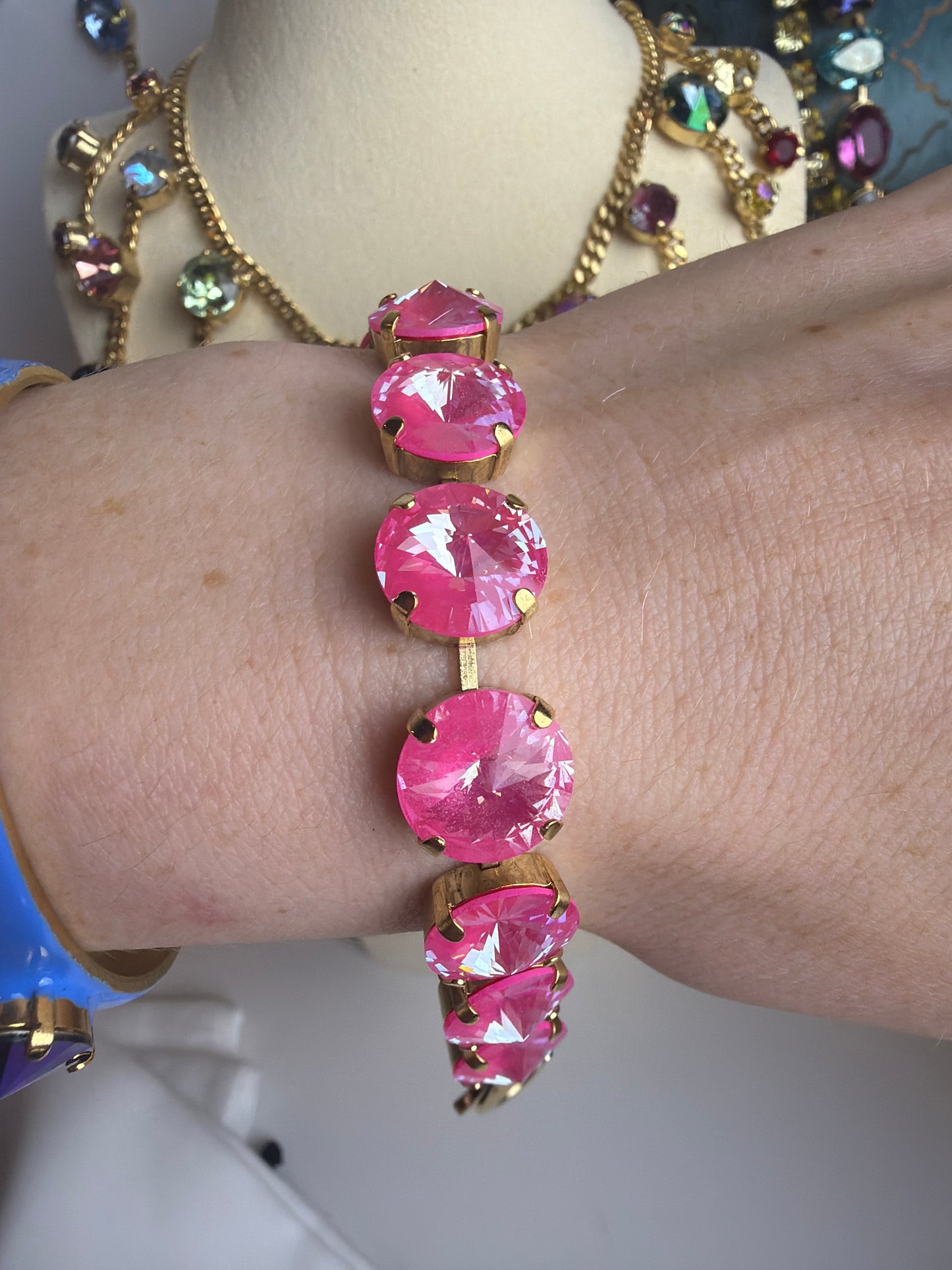 ULTRA FUCHSIA CROATIA BRACELET