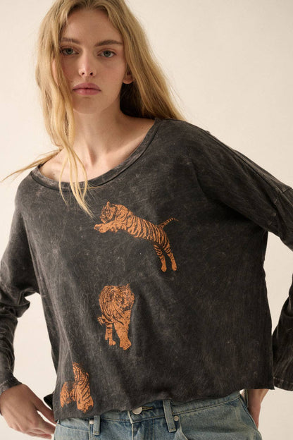 Trio Tigers Vintage-Wash Cropped Graphic Tee