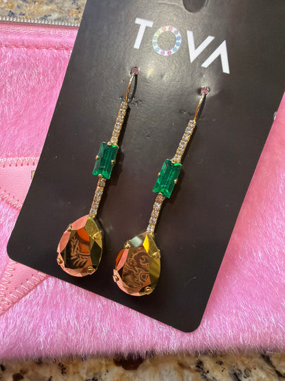 TIKI EARRINGS IN AURUM AND EMERALD