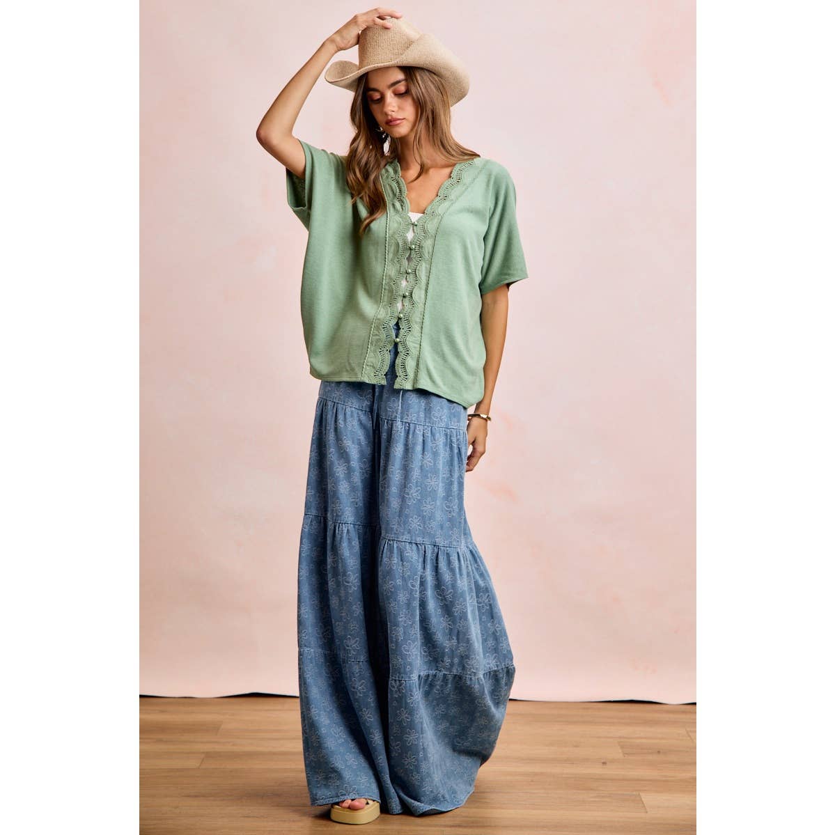 FLORAL TIERED FLARE DENIM PANTS
