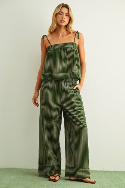 STRIPED PRINT STRAIGHT WIDE LEG PANTS