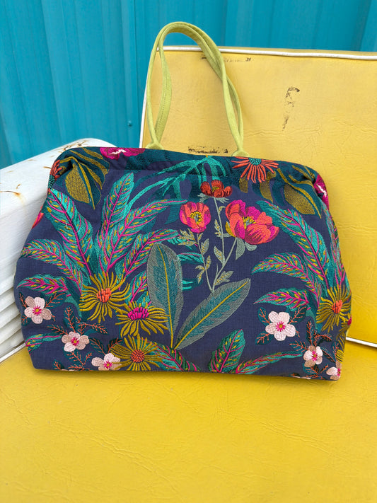Flora Pioneer Tapestry Doctor Bag