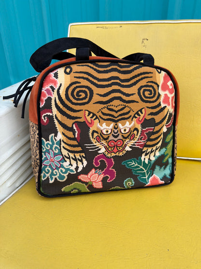 Tiger Weekender