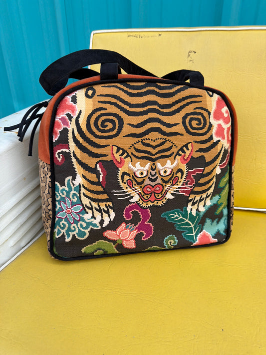 Tiger Weekender