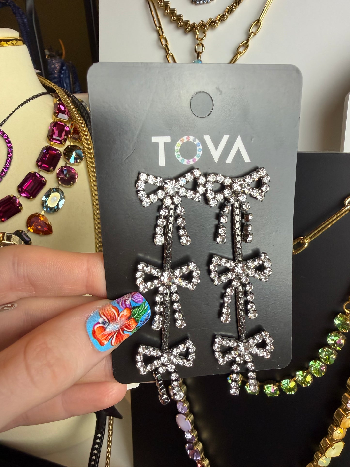BOW EARRINGS